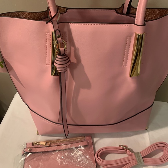 Pink purse - Picture 3 of 7